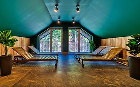 OSTOJA RESIDENCE VIP z sauną, strefą relaksu i pokojem zabaw by Royal Aparts